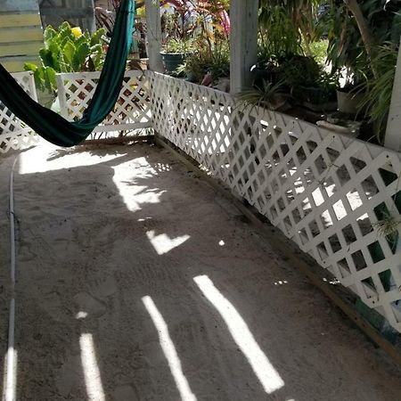 Chapito'S Apartment 2 Caye Caulker Extérieur photo
